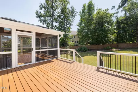 Exterior - 7 Upton Ct, Durham, NC 27713 photo 9 of 14