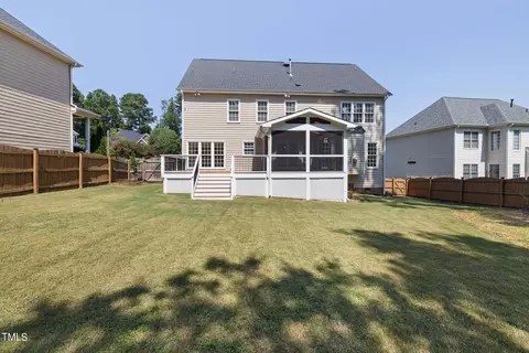 Exterior - 7 Upton Ct, Durham, NC 27713 photo 11 of 14