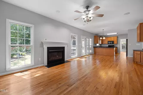 Living - 7 Upton Ct, Durham, NC 27713 photo 4 of 5