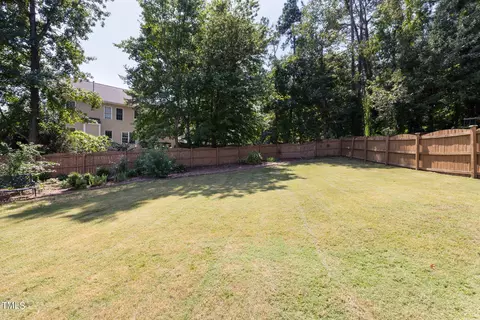 Exterior - 7 Upton Ct, Durham, NC 27713 photo 10 of 14