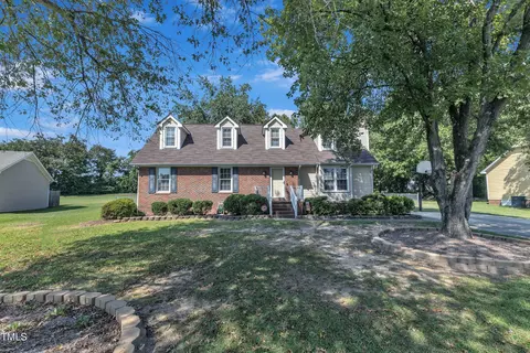2012 Sweet Gum Pl, Clayton, NC 27520