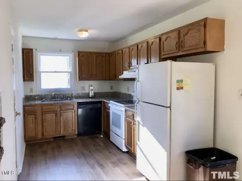 44 Wallace St, Angier, NC 27501 photo 3