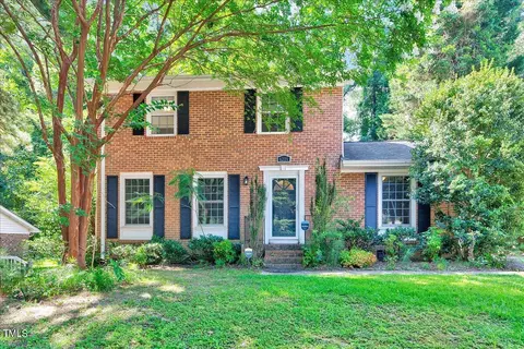 6209 Dixon Dr, Raleigh, NC 27609