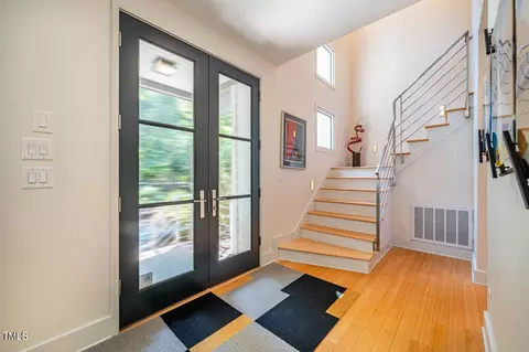 1604 Pathway Dr, Carrboro, NC 27510