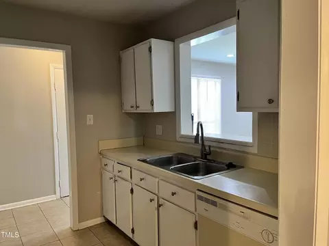 5824 Pointer Dr #101, Raleigh, NC 27609 photo 7