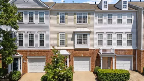 5334 Berry Creek Cir, Raleigh, NC 27613