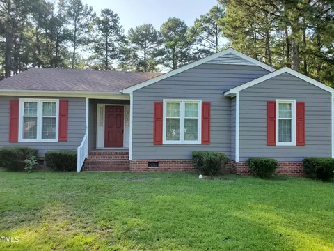 105 Embassy Ave, Nashville, NC 27856