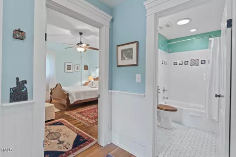Entry Way - 109 E Seeman St, Durham, NC 27701 photo 5 of 8