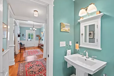 Entry Way - 109 E Seeman St, Durham, NC 27701 photo 6 of 8