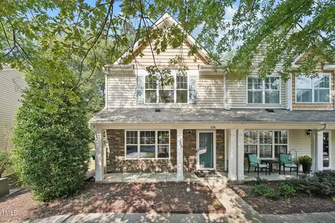 226 Harbor Haven Dr, Apex, NC 27502