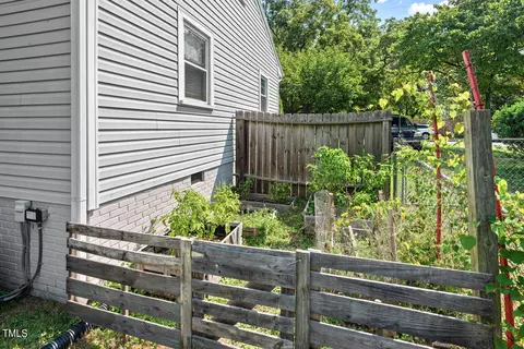 Exterior - 2109 Farthing St, Durham, NC 27704 photo 8 of 8