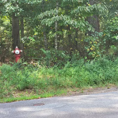 404 Prince Dr, Holly Springs, NC 27540