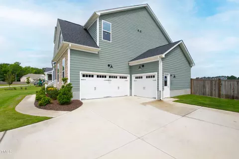 7001 Leando Dr, Willow Spring, NC 27592 photo 2