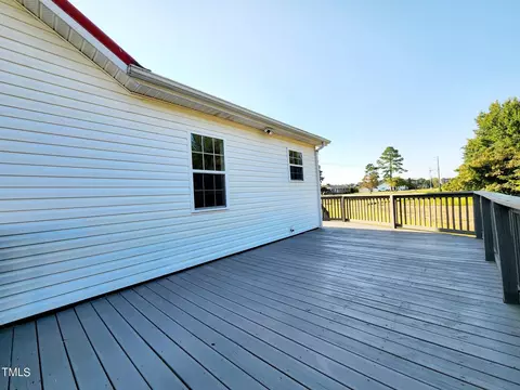 905 Warren Rd, Erwin, NC 28339 photo 11