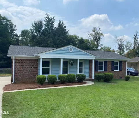 308 Doggett Dr, Graham, NC 27253