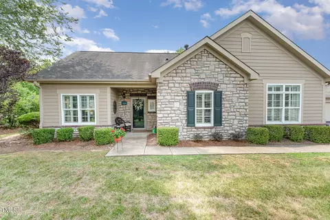5215 Niagra Dr, Chapel Hill, NC 27517