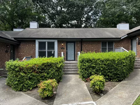 4909 Wallingford Dr #B, Raleigh, NC 27616