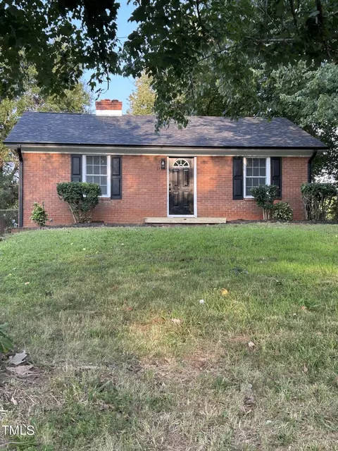 1116 Rauhut St, Burlington, NC 27217