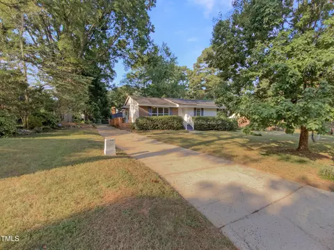 3512 Crofton Ct, Raleigh, NC 27604
