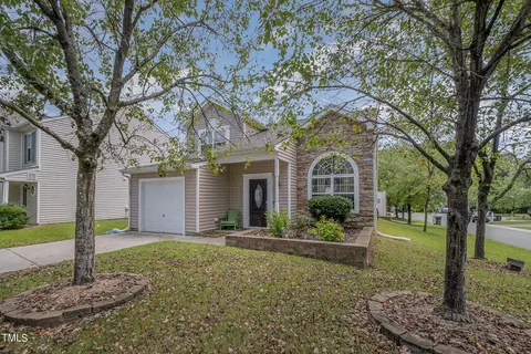2 Intrepid Ct, Durham, NC 27703 photo 3