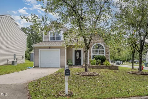 2 Intrepid Ct, Durham, NC 27703 photo 2
