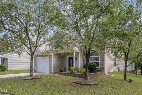 2 Intrepid Ct, Durham, NC 27703 photo 4