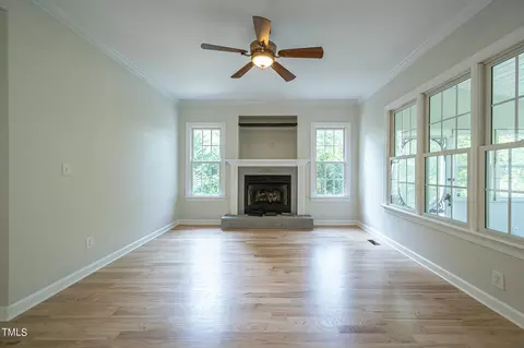 706 E Holding Ave, Wake Forest, NC 27587 photo 3