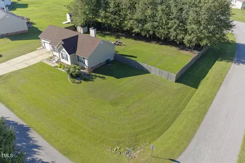 6300 Silver Spring Ct, Willow Spring, NC 27592 photo 2