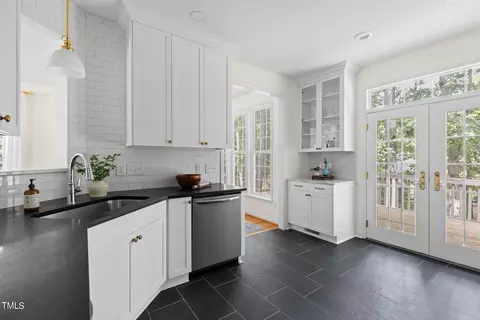 Kitchen - 19 Ringwood Ct, Durham, NC 27713 photo 4 of 5