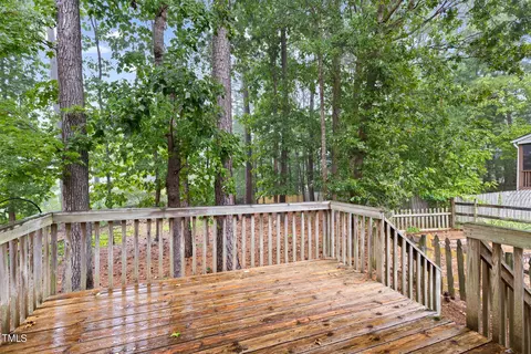 Exterior - 19 Ringwood Ct, Durham, NC 27713 photo 4 of 8