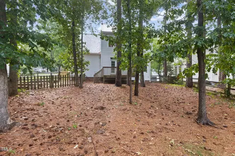 Exterior - 19 Ringwood Ct, Durham, NC 27713 photo 6 of 8