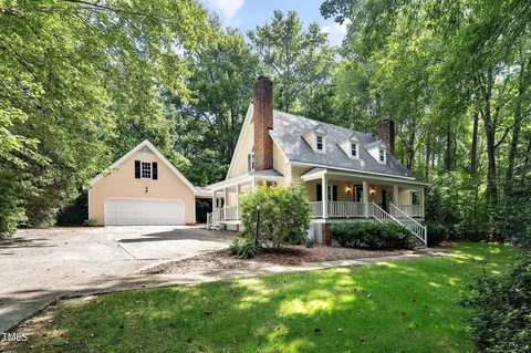 5225 Leiden Ln, Raleigh, NC 27606