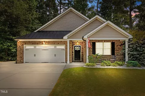 1307 Pineview Dr, Garner, NC 27529