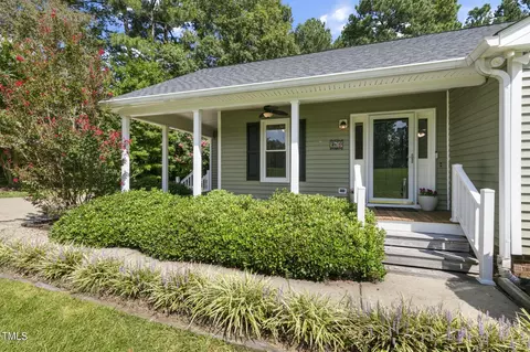 737 E Keri Dr, Garner, NC 27529 photo 4