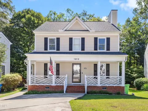 1912 Talamore Ct, Raleigh, NC 27604