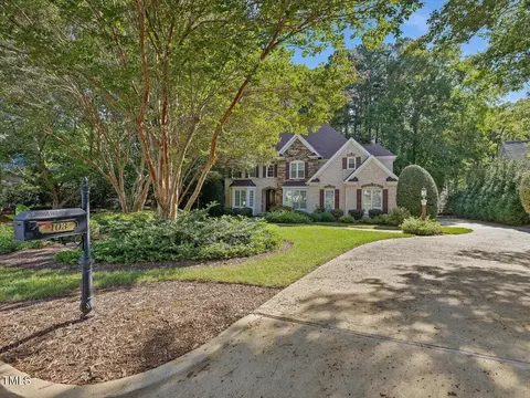 103 Moreland Ct, Cary, NC 27518