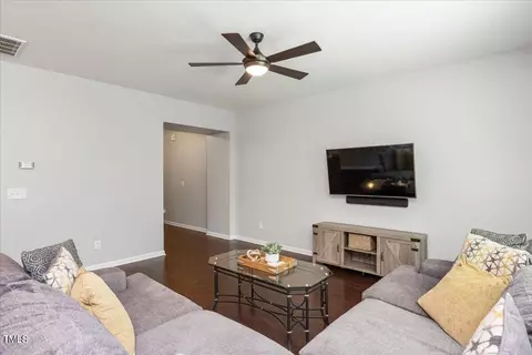 1407 Catch Fly Ln, Durham, NC 27713 photo 8