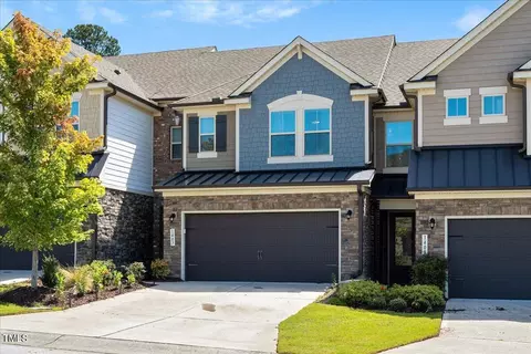1407 Catch Fly Ln, Durham, NC 27713 photo 2