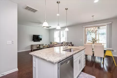 1407 Catch Fly Ln, Durham, NC 27713 photo 12