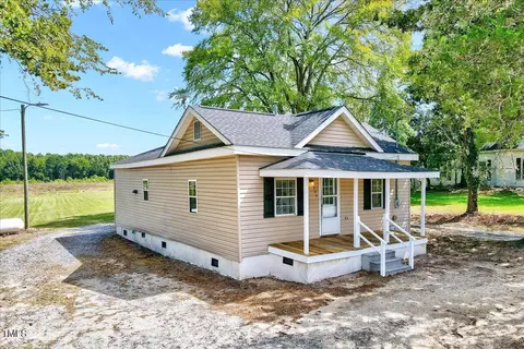 Exterior - 304 W Main St, Pine Level, NC 27568 photo 9 of 11