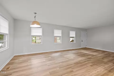 Living - 2909 Oberry St, Raleigh, NC 27607 photo 2 of 2