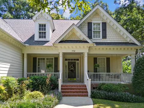 1112 Neuse Ridge Dr, Clayton, NC 27527