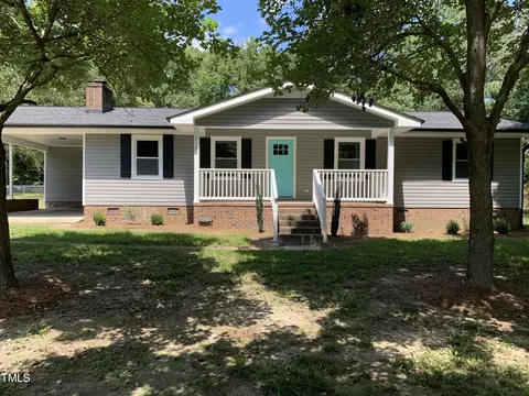 719 Hillandale Ln, Garner, NC 27529