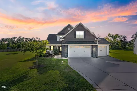 10 Treasure Dr, Lillington, NC 27546