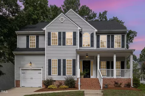 8400 Hobhouse Cir, Raleigh, NC 27615