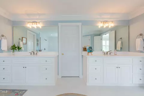 Bath - 103 Declair Ct, Cary, NC 27513 photo 3 of 6