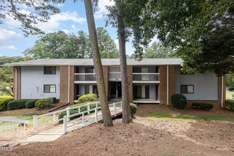 1014 Sandlin Pl #B, Raleigh, NC 27606