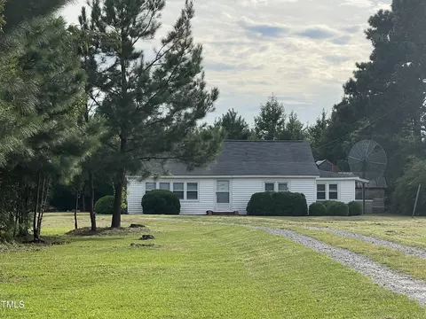 5974 Nc 50 Hwy S, Benson, NC 27504