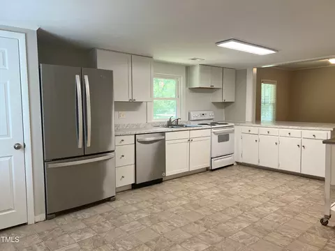 708 E Vance Street St, Dunn, NC 28334 photo 14