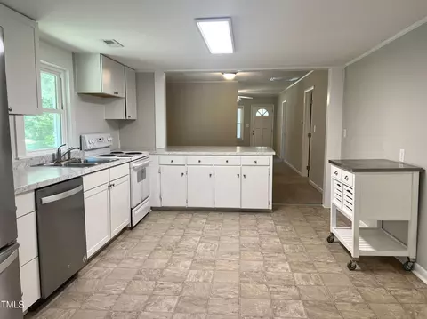 708 E Vance Street St, Dunn, NC 28334 photo 12